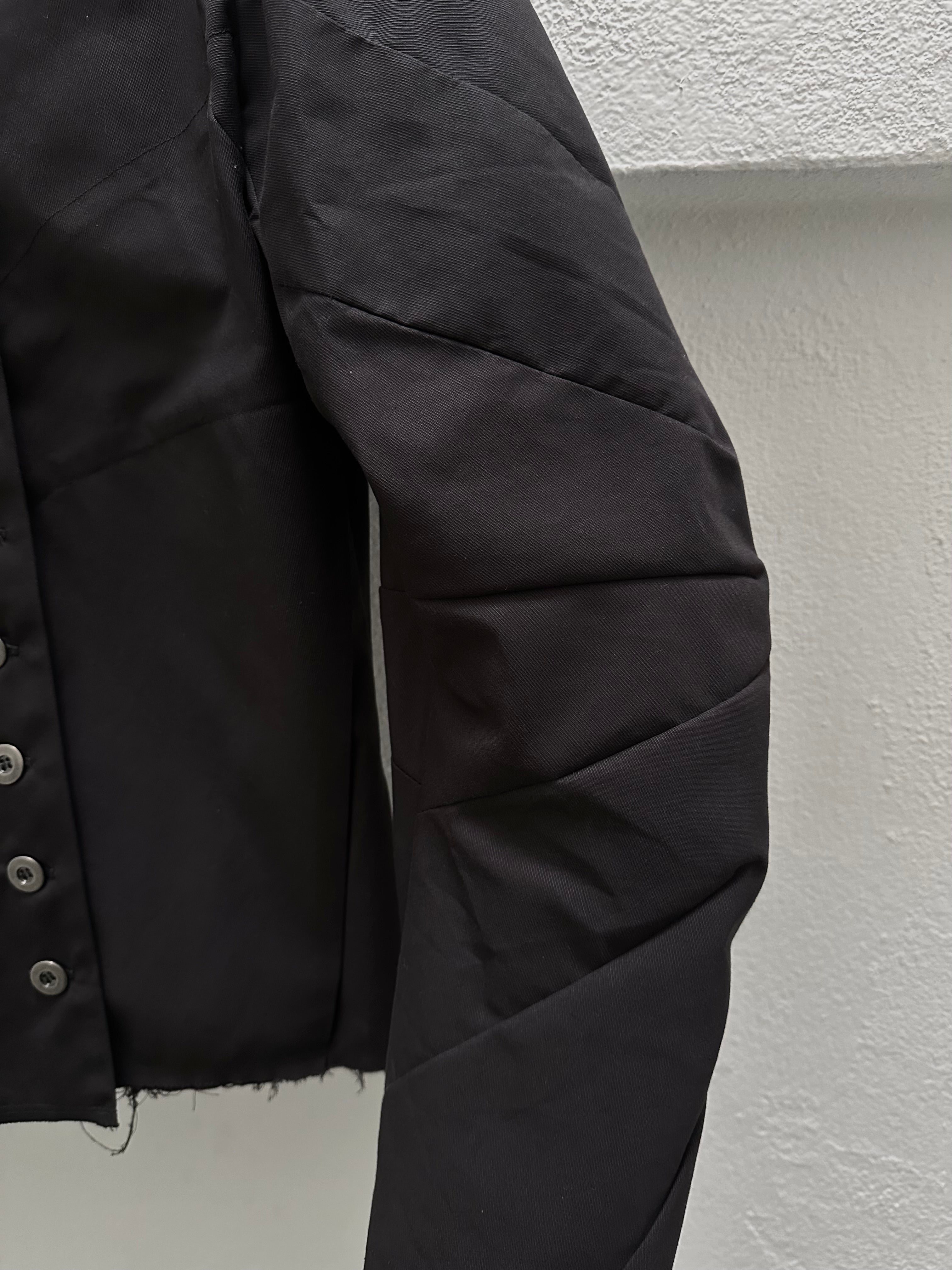 Anatomical curvature Jacket