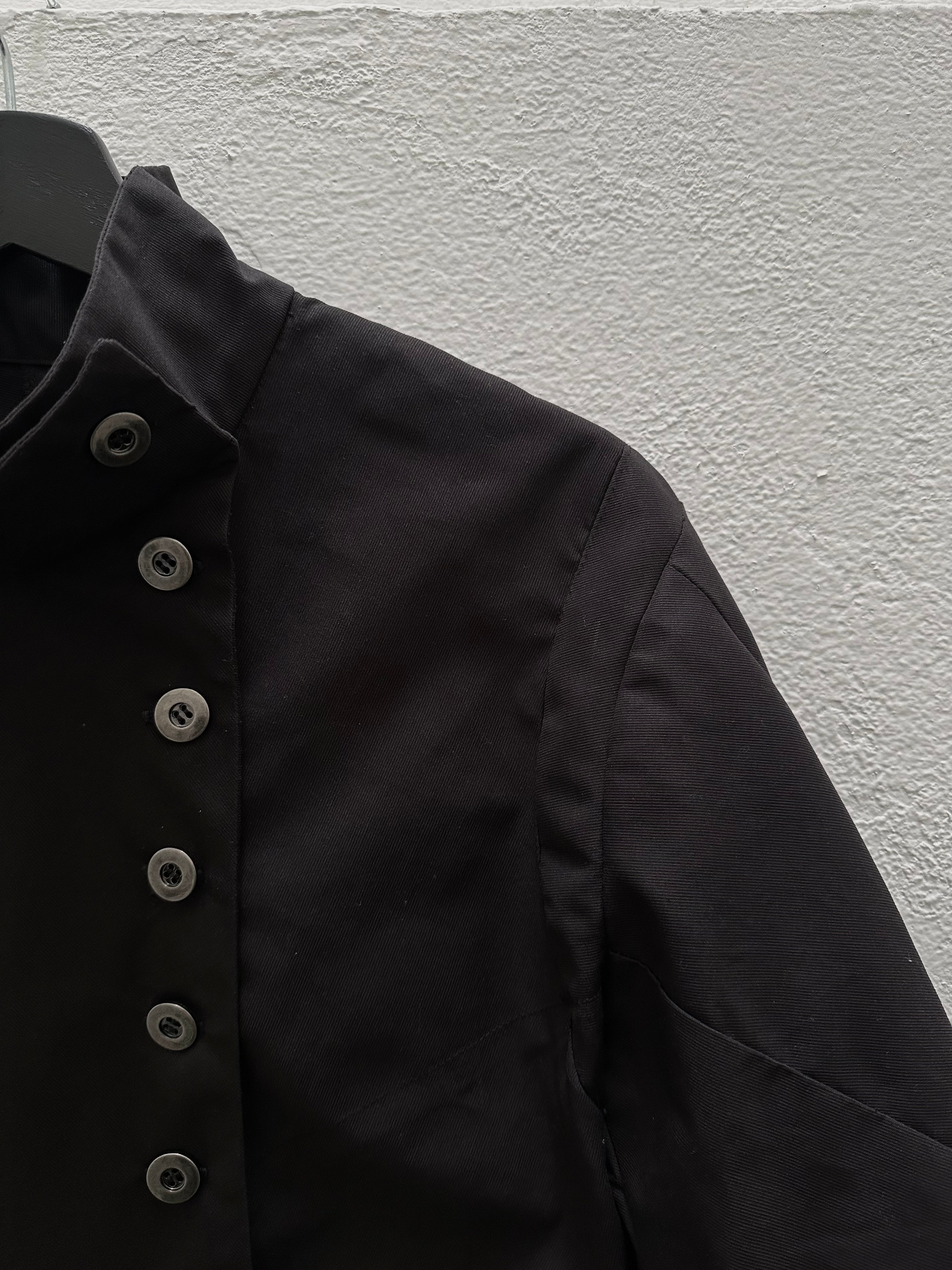 Anatomical curvature Jacket