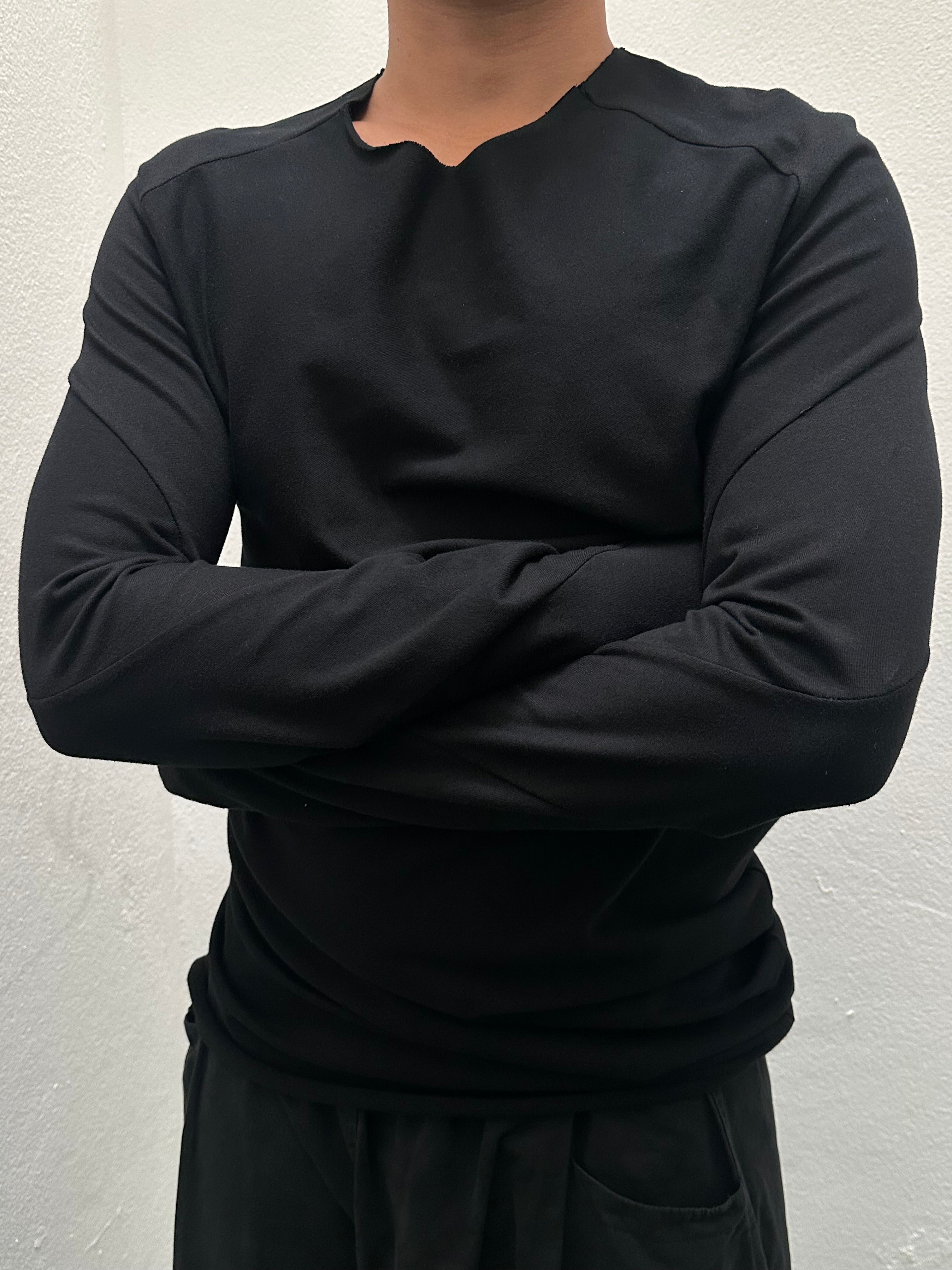 Curved spiral longsleeve