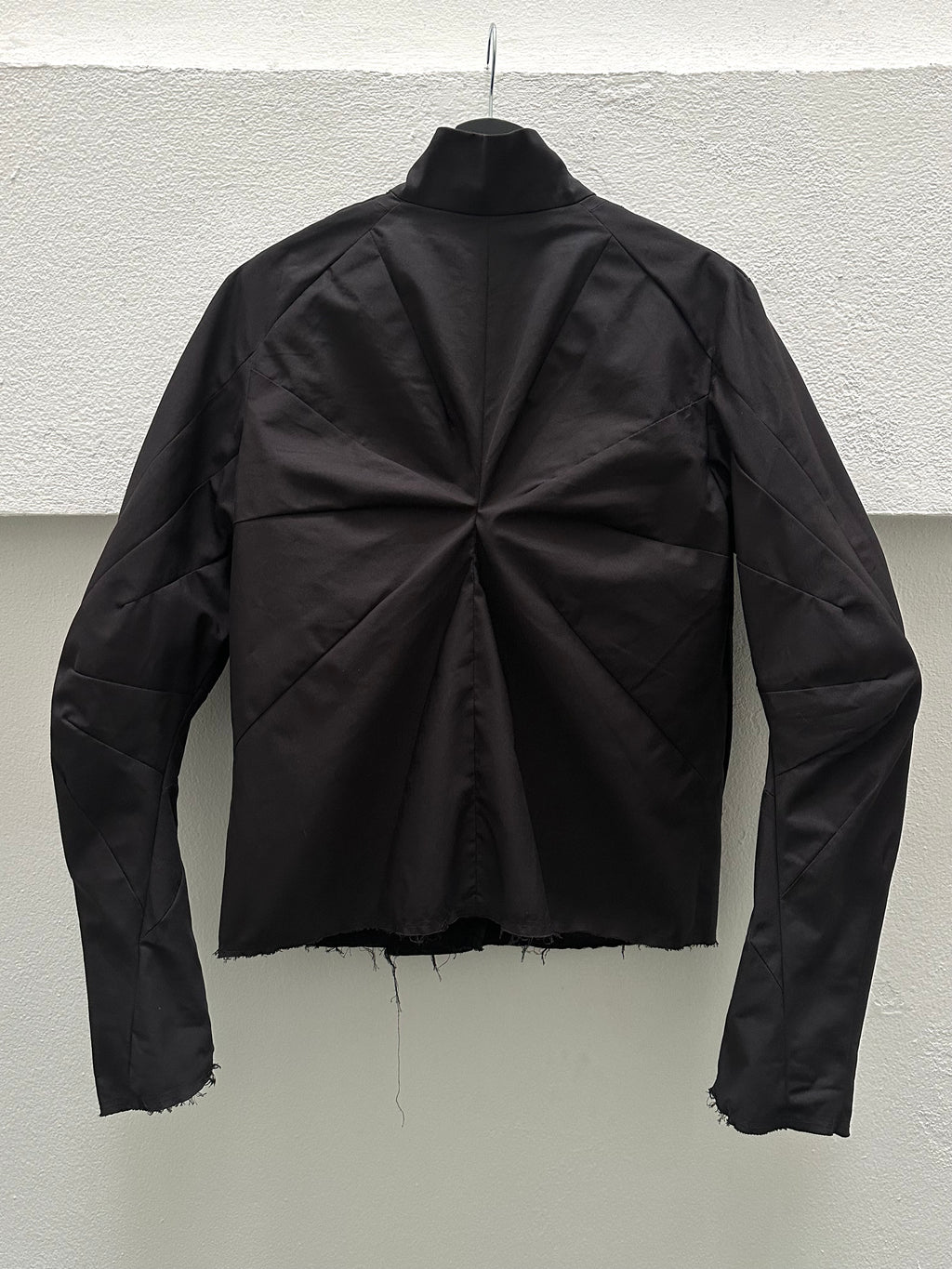Anatomical curvature Jacket